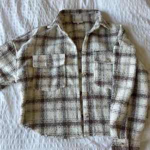 Medium cropped shacket